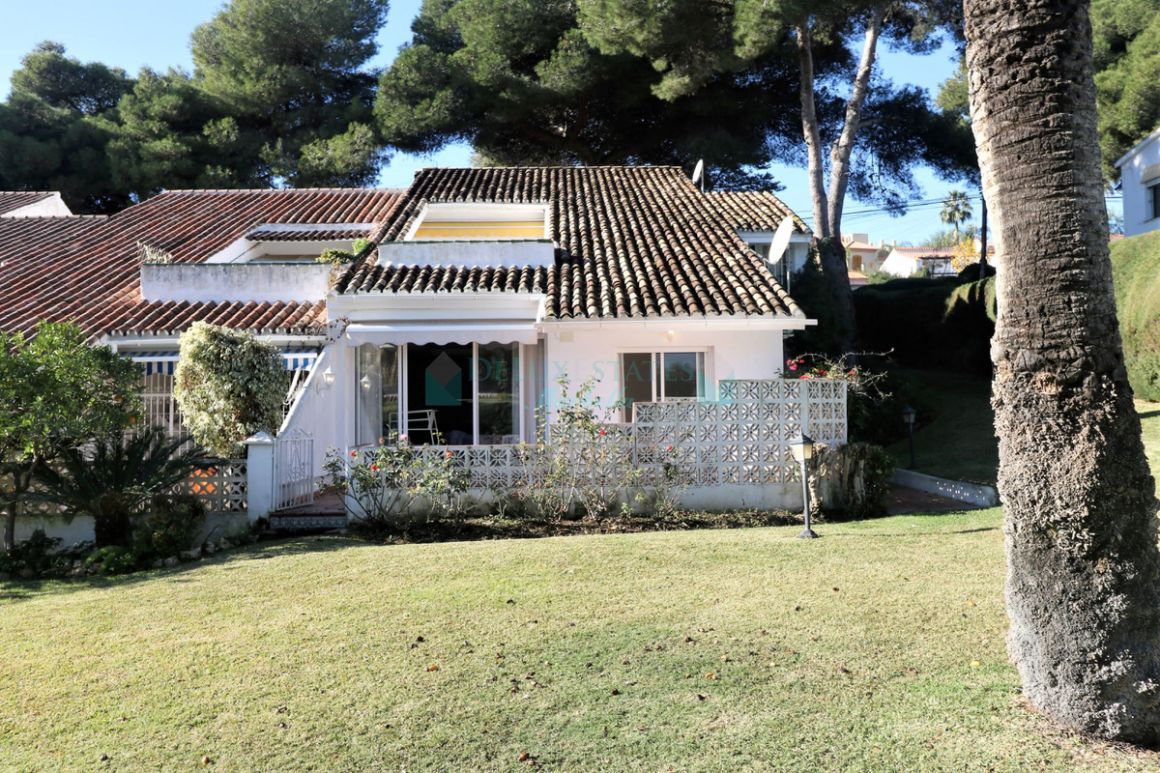 Ground Floor Apartment for sale in Nueva Andalucia