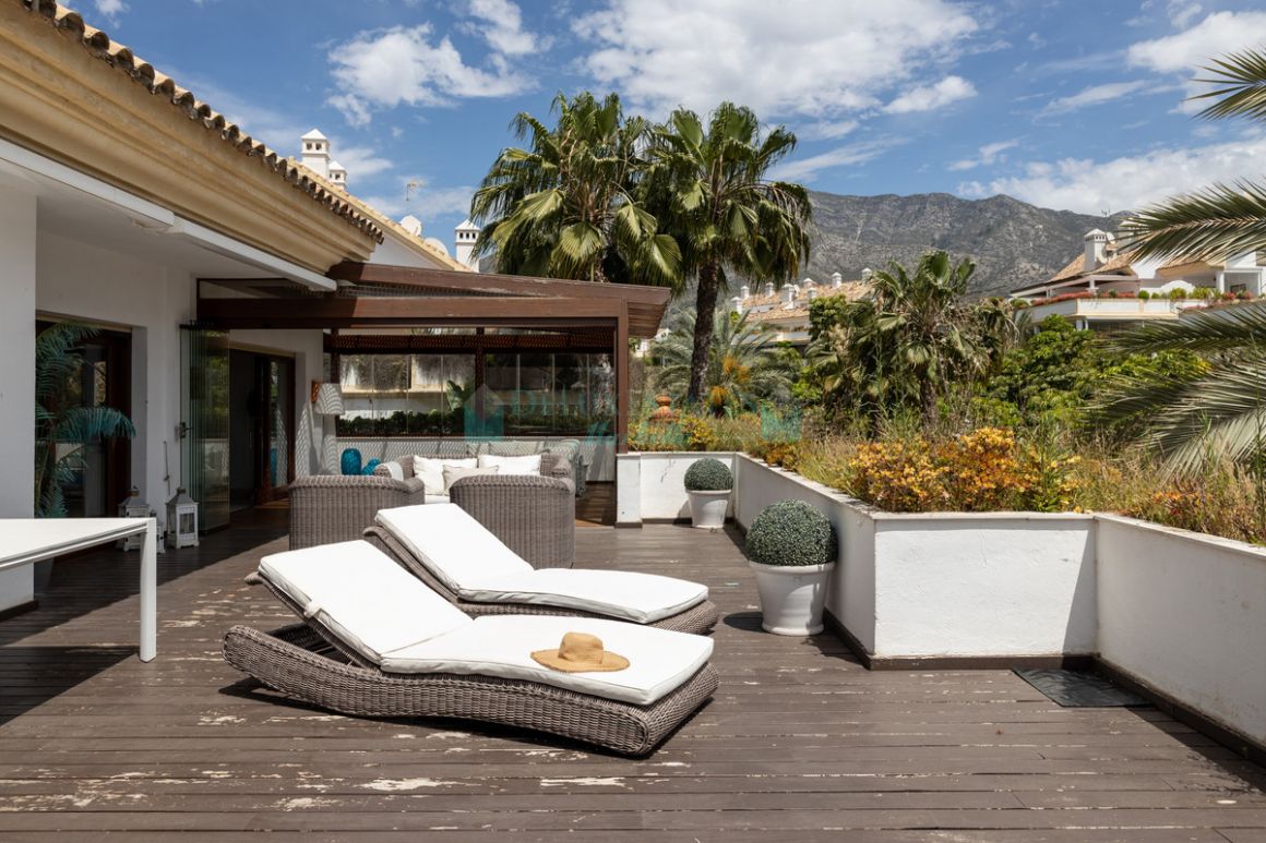 Penthouse for rent in Marbella Golden Mile