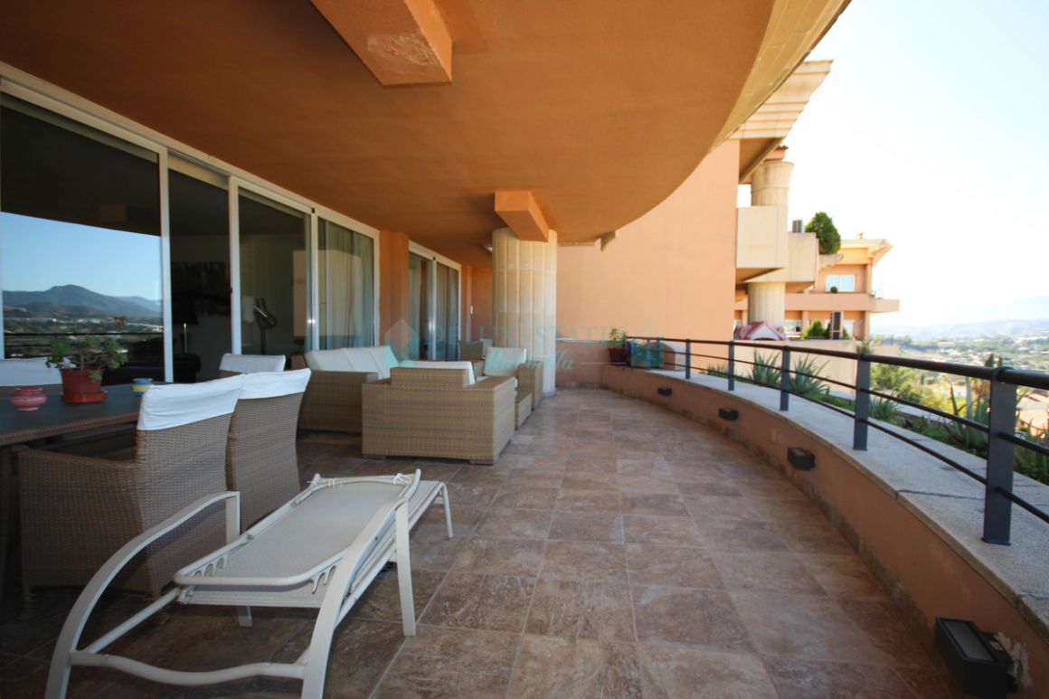 Apartment for sale in Nueva Andalucia
