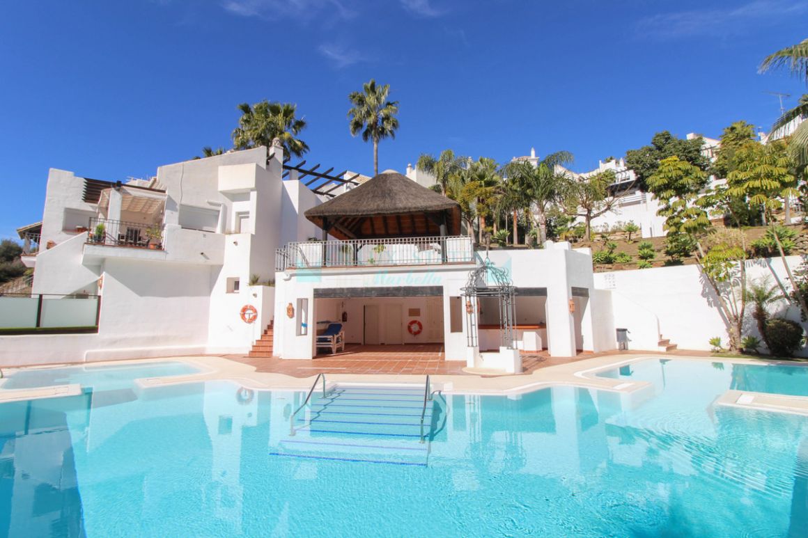 Town House for sale in Istan