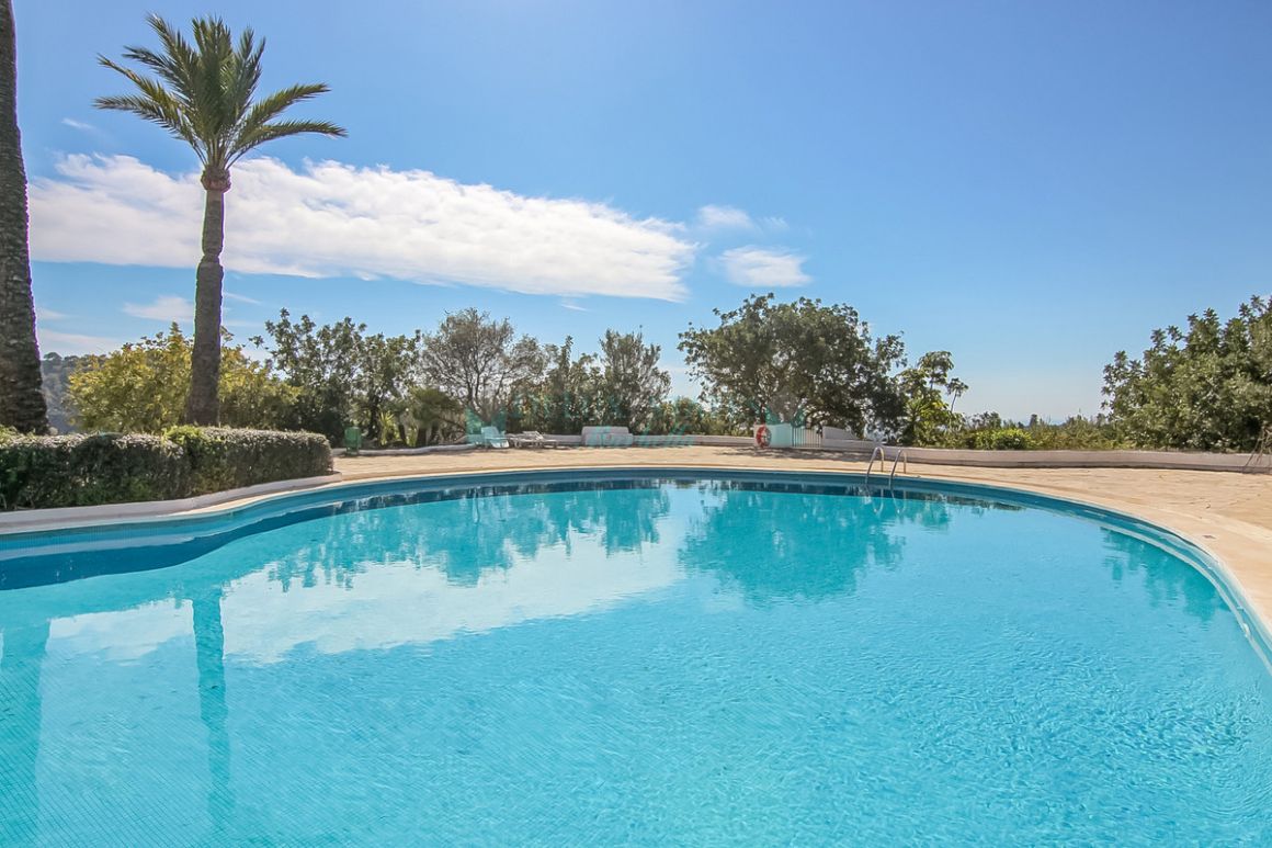 Semi Detached Villa for sale in Istan