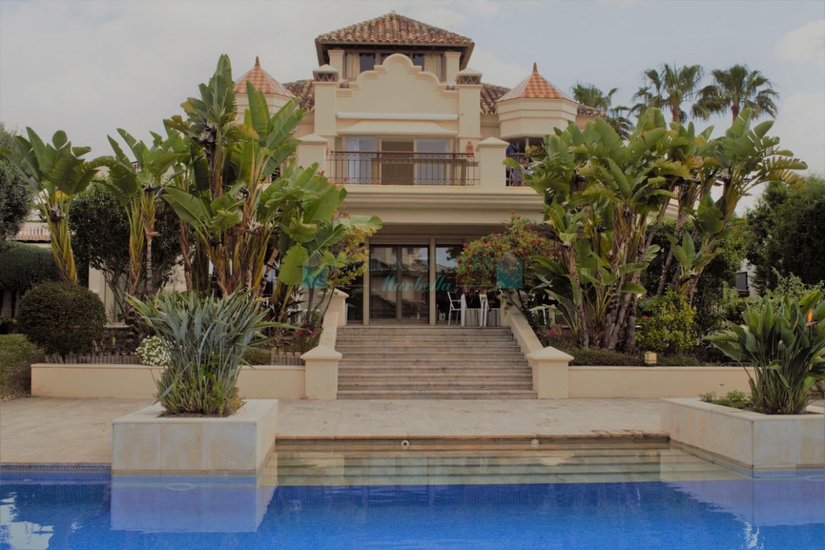 Villa for rent in Las Chapas, Marbella East