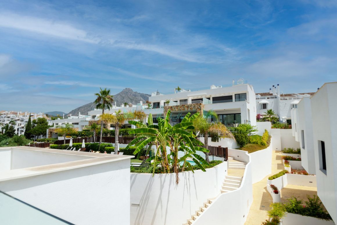 Town House for rent in Marbella Golden Mile