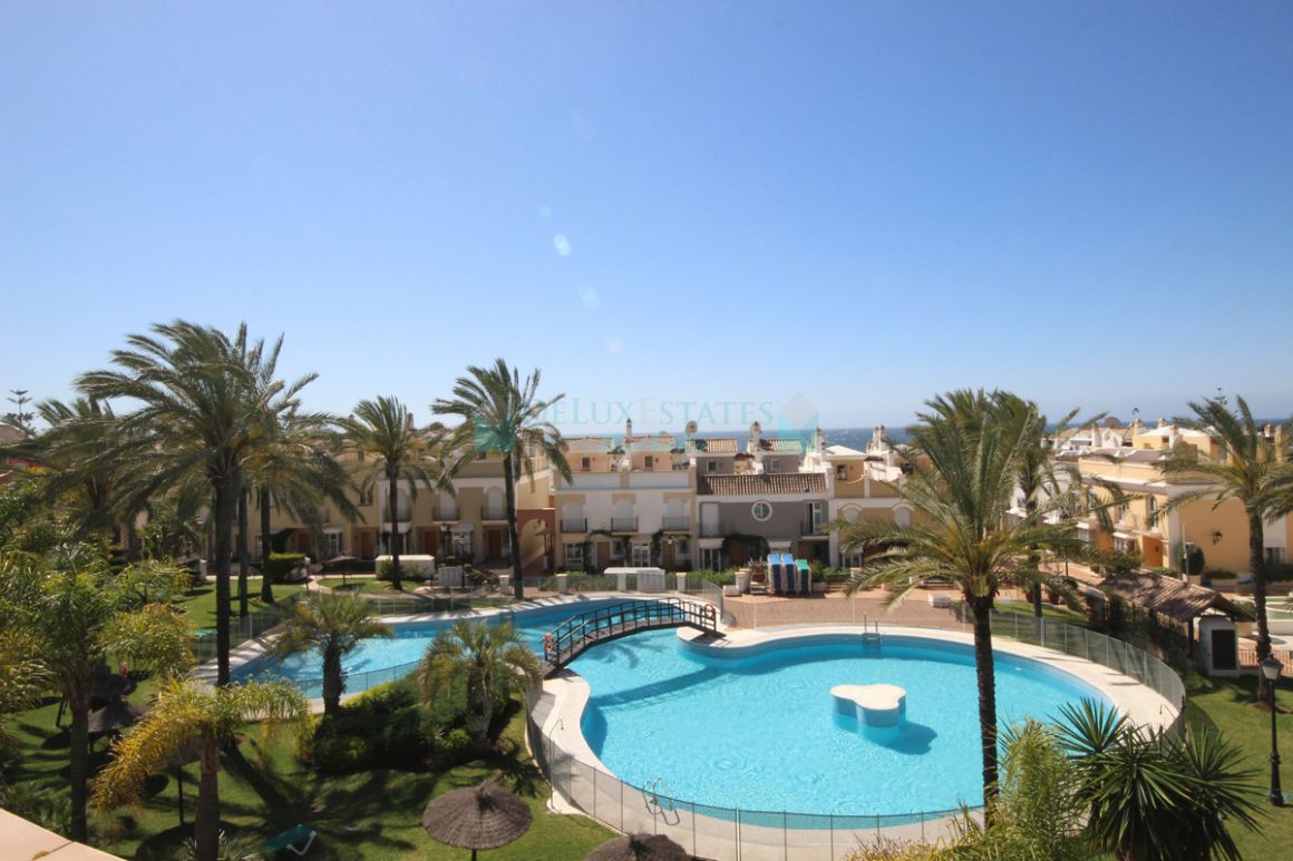 Town House for rent in Marbella