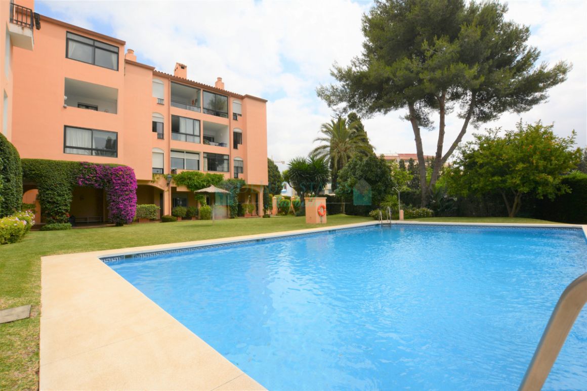 Apartment for sale in Nueva Andalucia