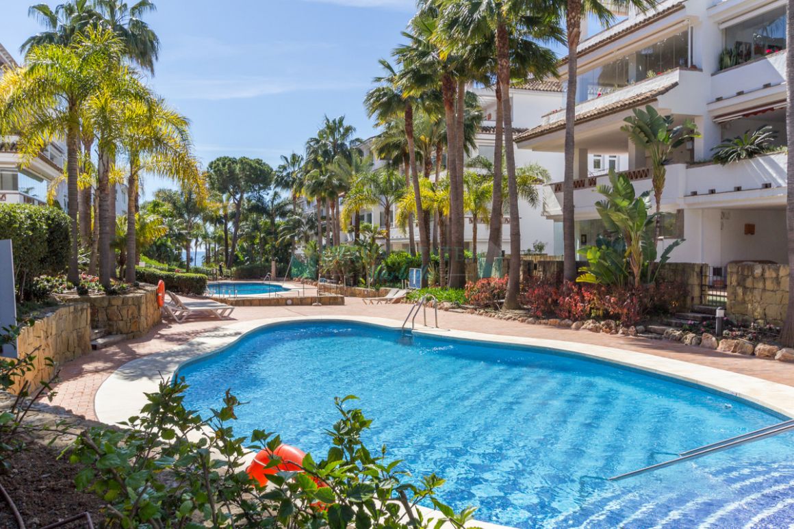 Ground Floor Apartment for sale in Marbella Golden Mile