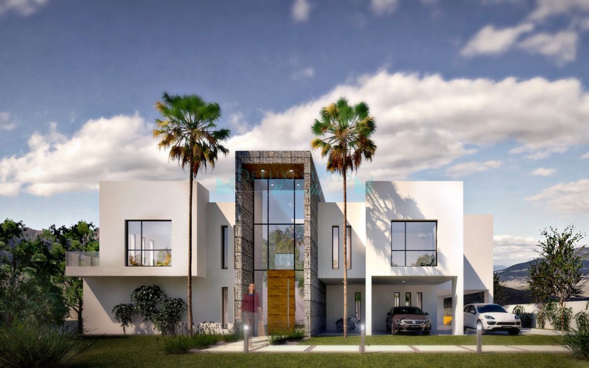 Villa for sale in La Mairena, Marbella East