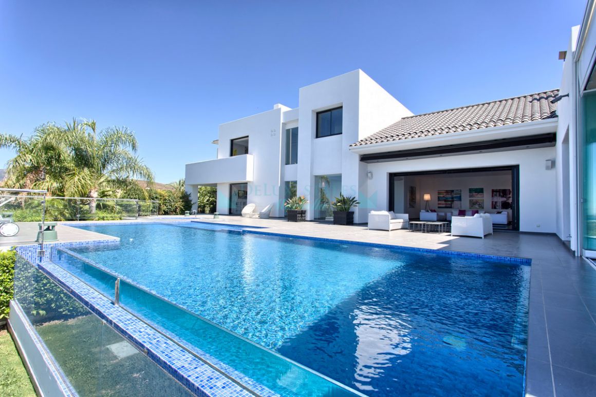 Villa in Benahavis