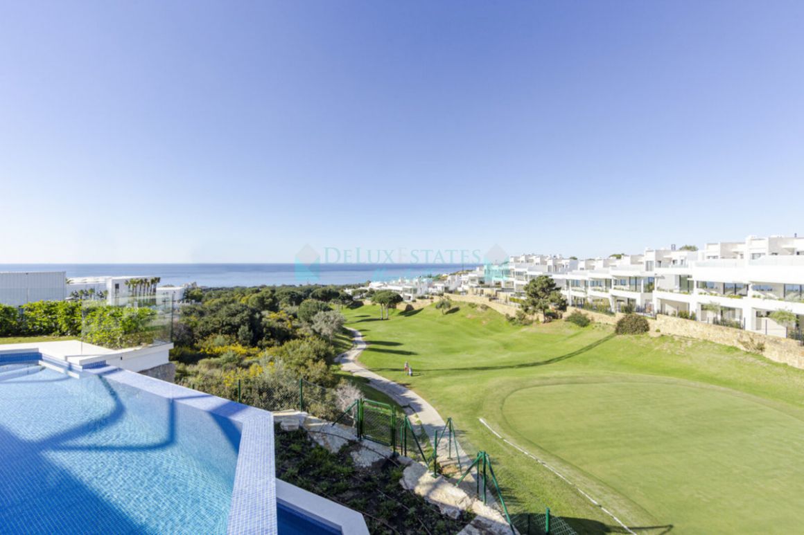 Villa for sale in Cabopino, Marbella East