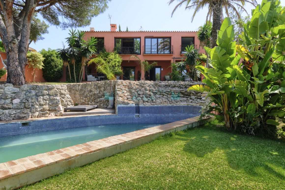 Villa for sale in Elviria, Marbella East