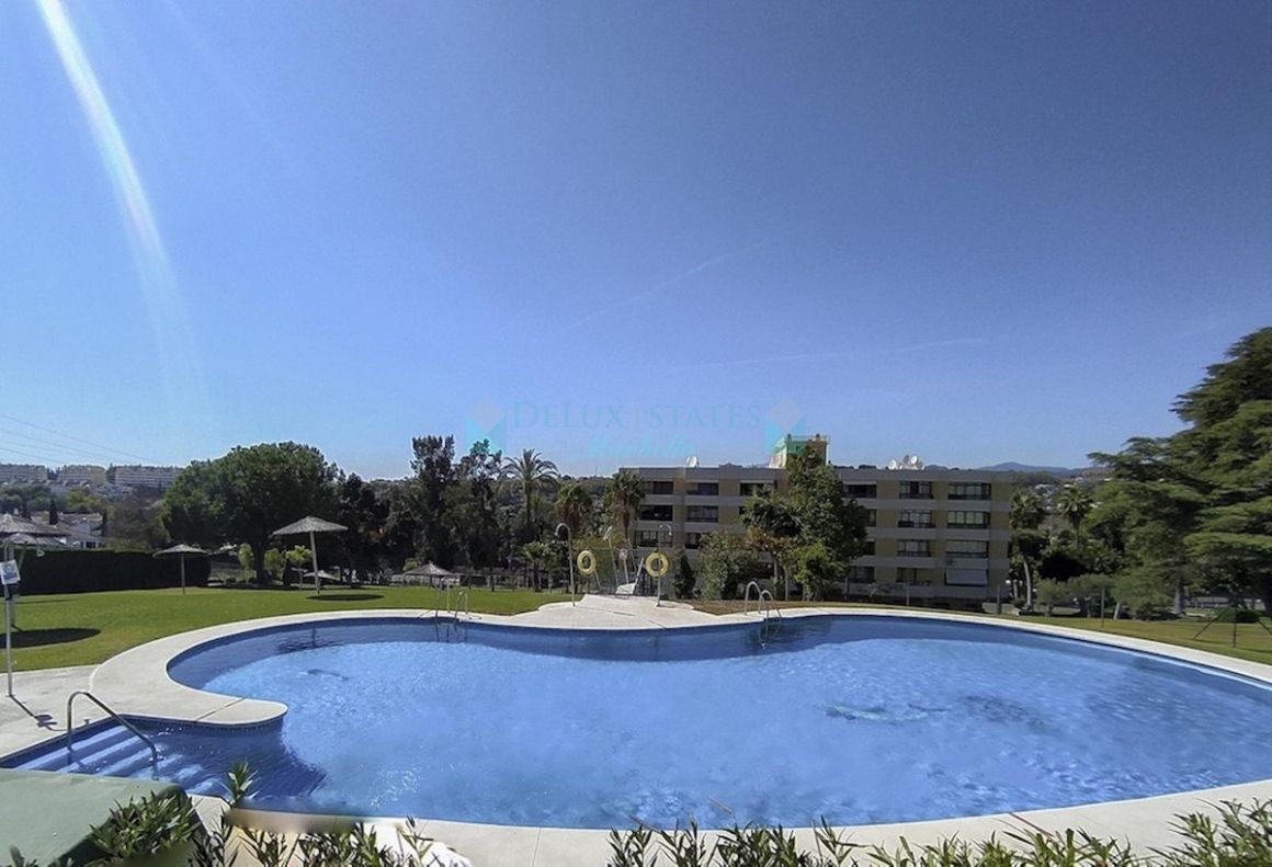 Apartment for sale in Nueva Andalucia