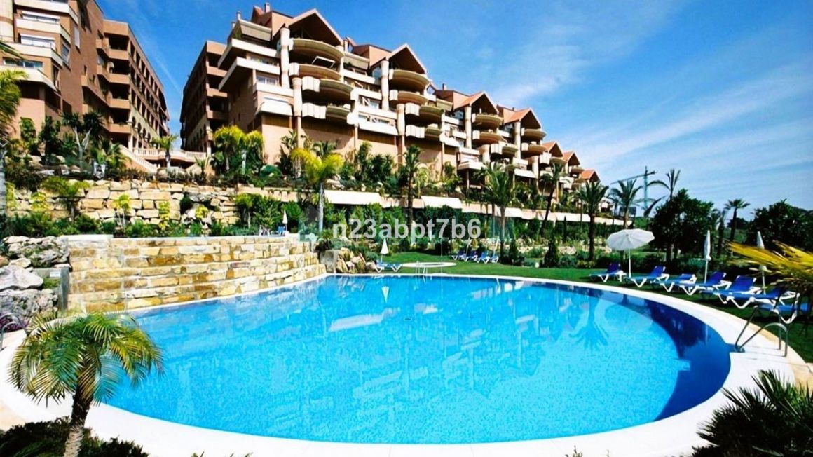 Apartment for sale in Nueva Andalucia
