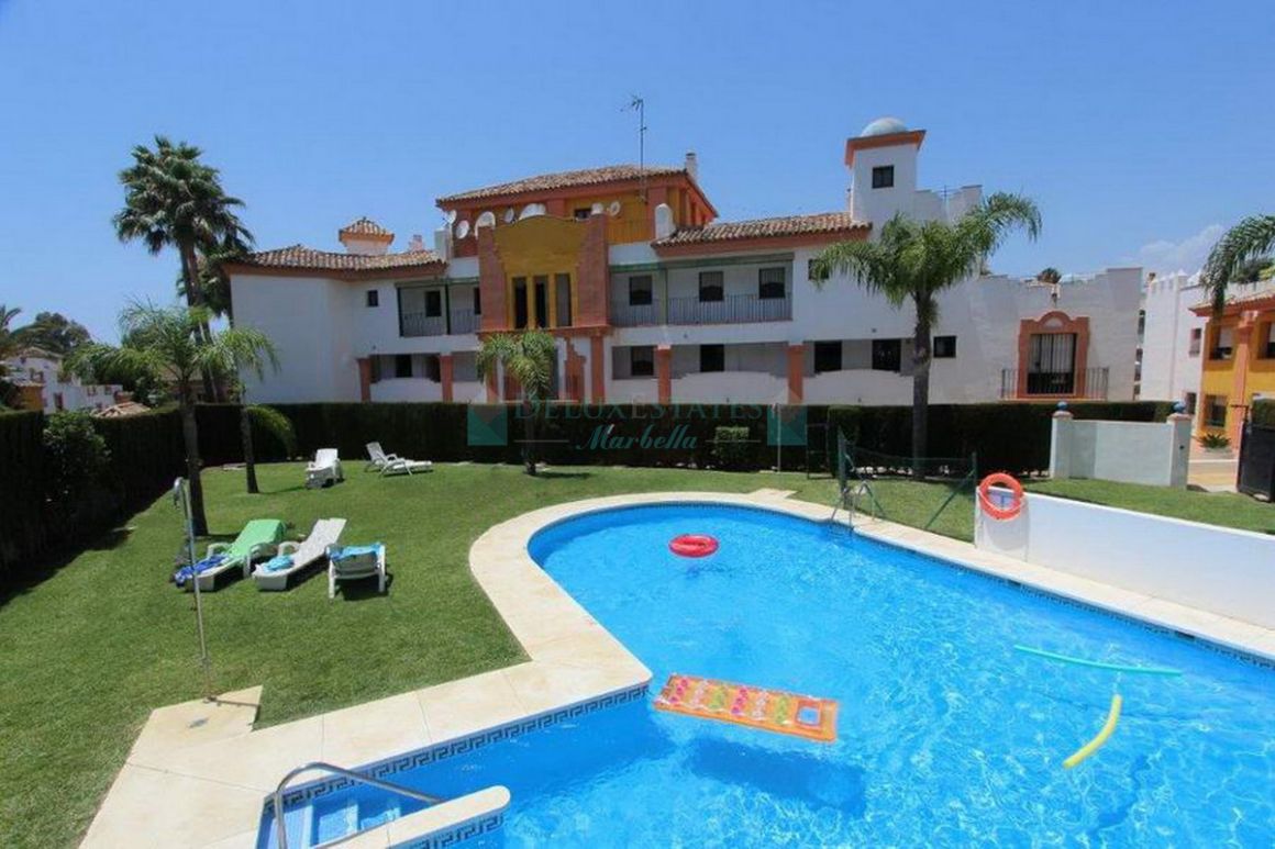 Apartment for sale in Estepona