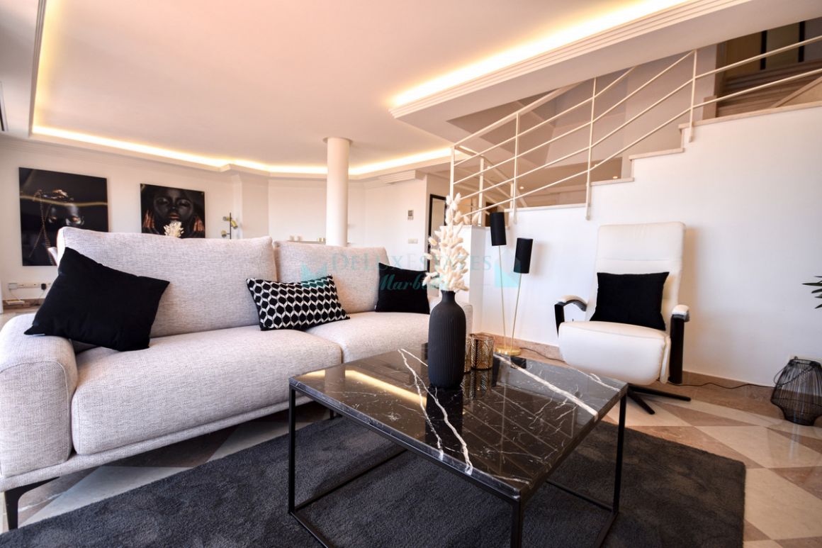 Penthouse for rent in Nueva Andalucia