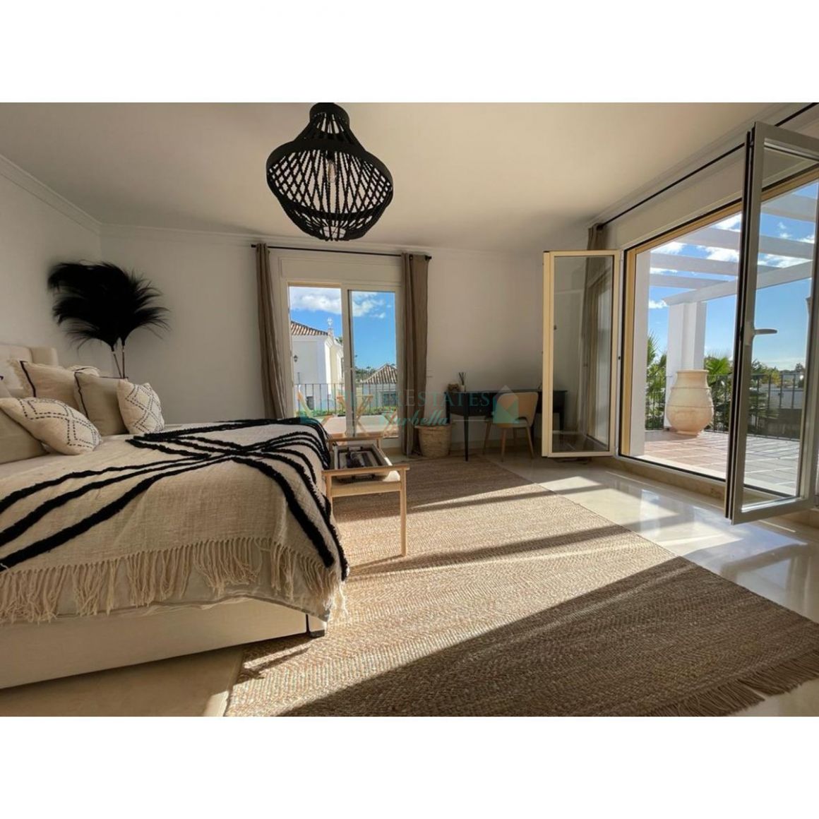 Villa for rent in Nueva Andalucia