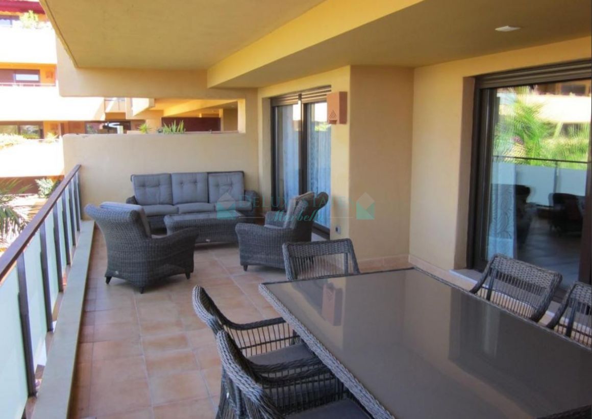 Apartment for sale in New Golden Mile, Estepona
