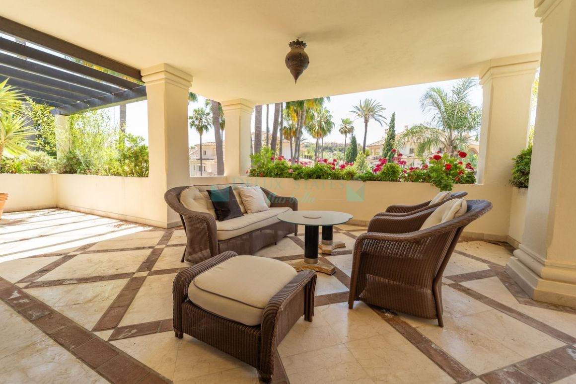 Apartment for sale in Nueva Andalucia