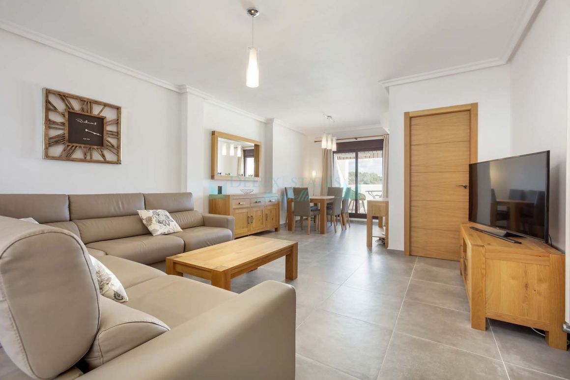 Penthouse for sale in Nueva Andalucia