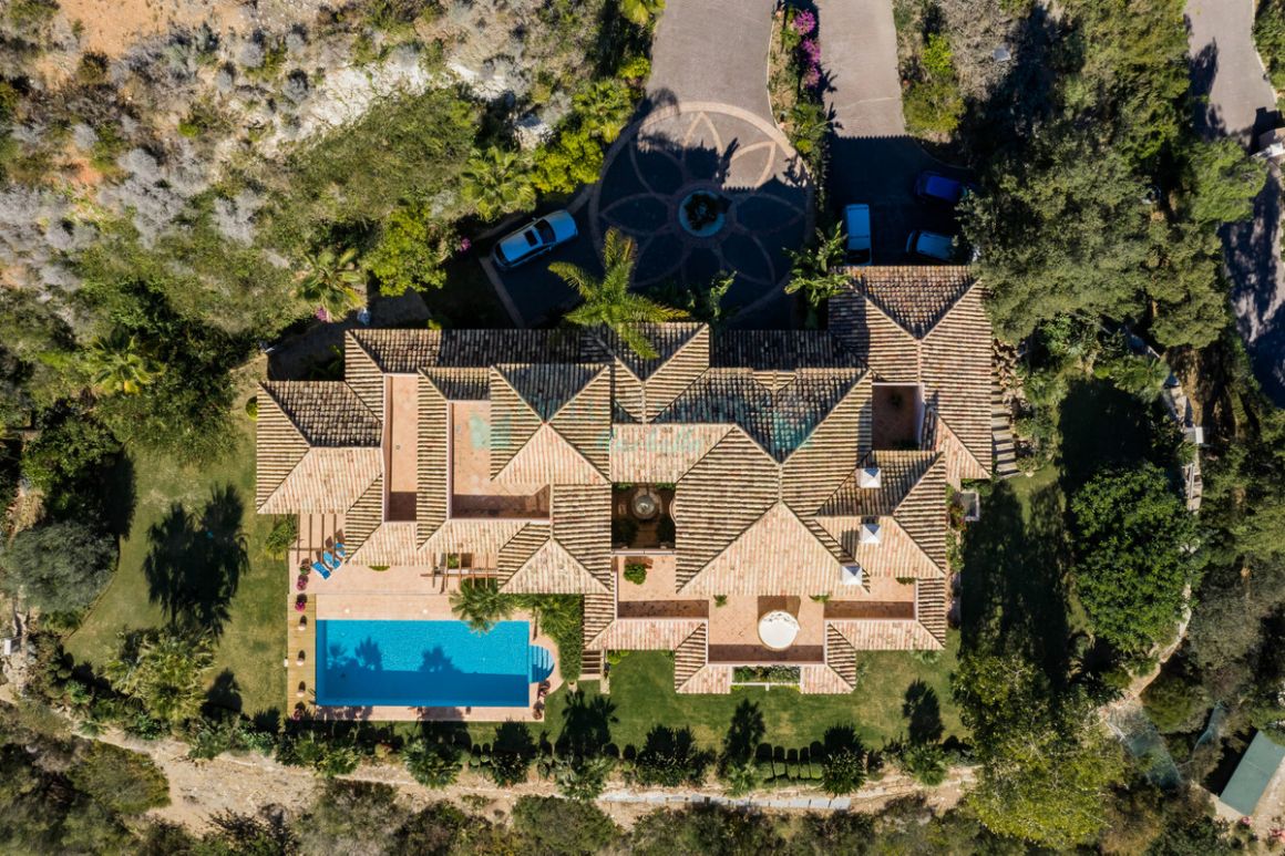 Villa for sale in La Zagaleta, Benahavis