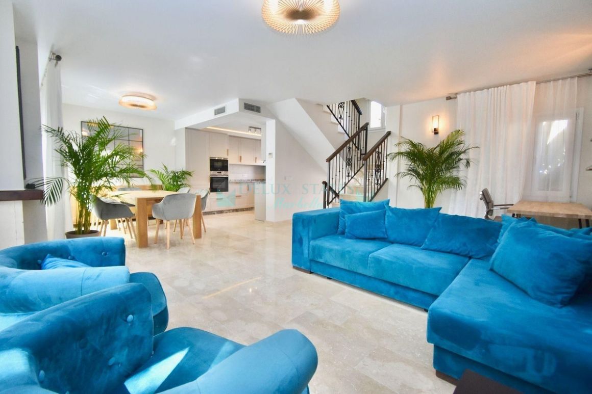 Semi Detached Villa for rent in Nueva Andalucia