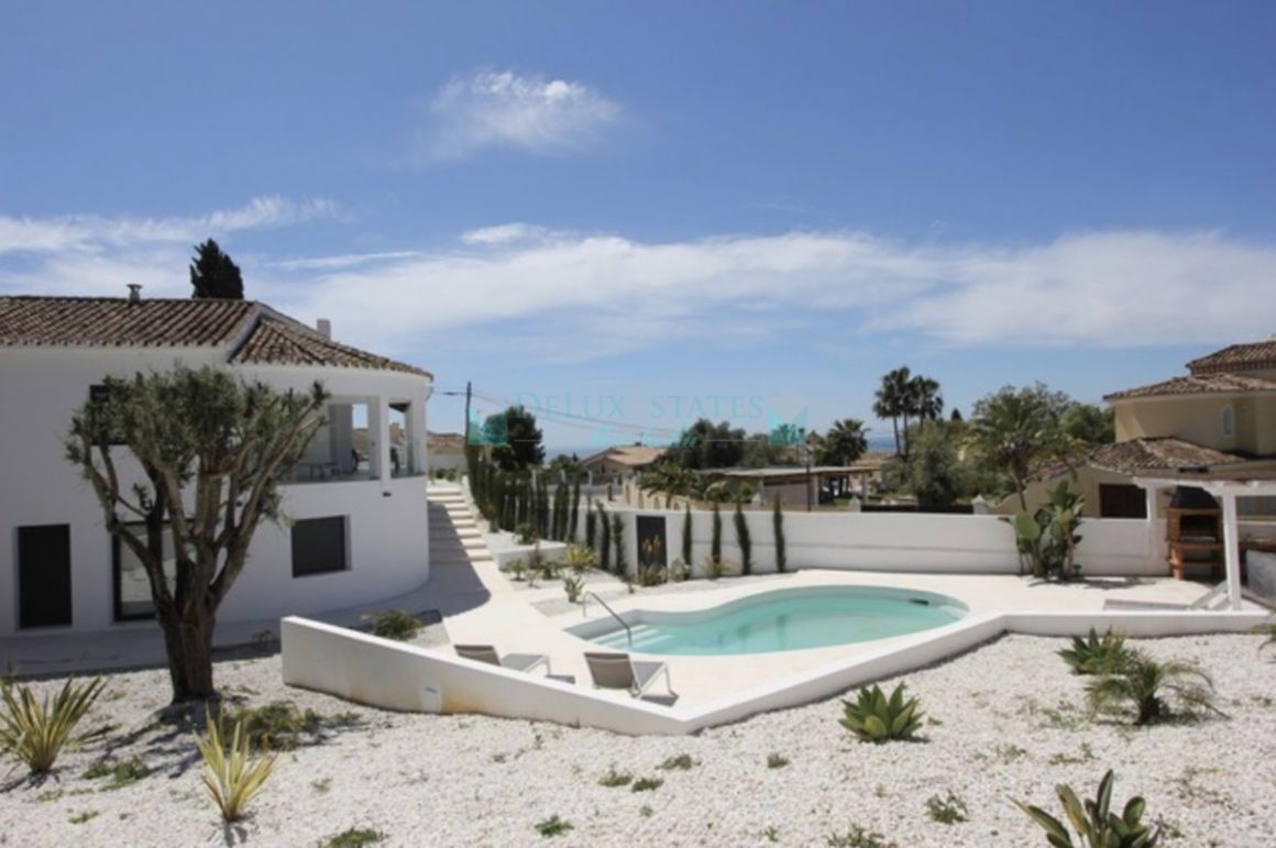 Villa for rent in El Rosario, Marbella East