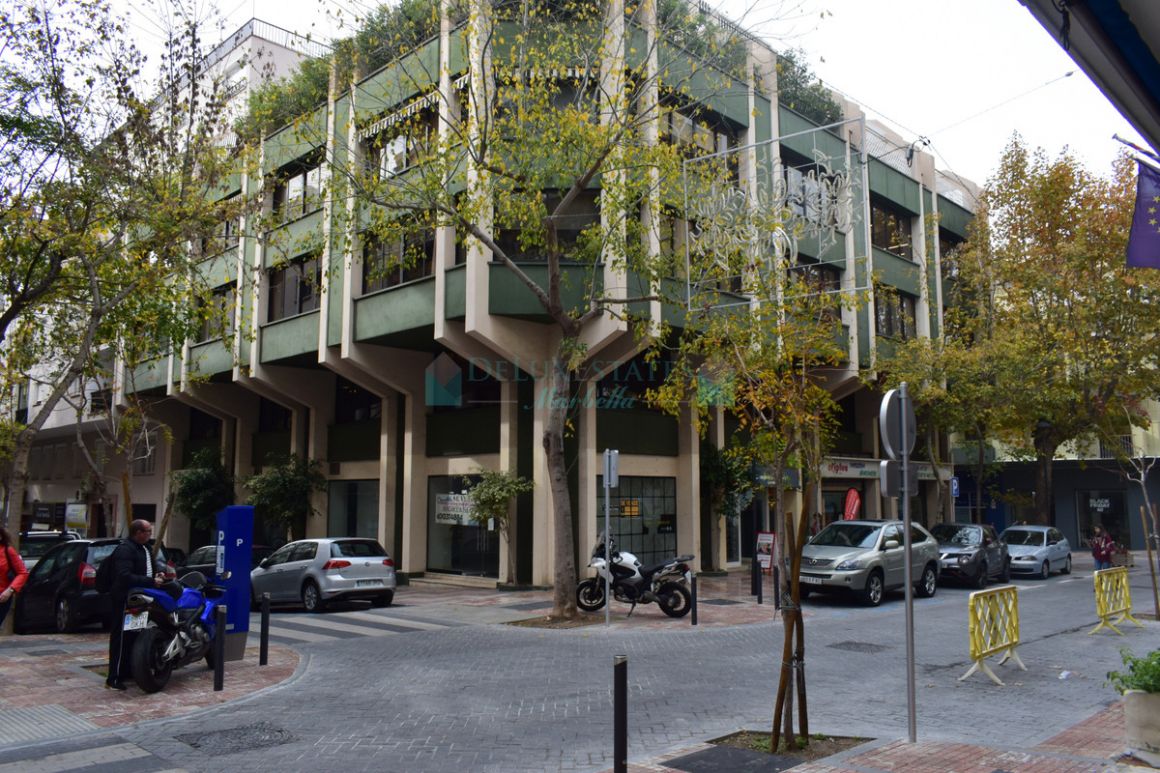 Office for sale in Marbella