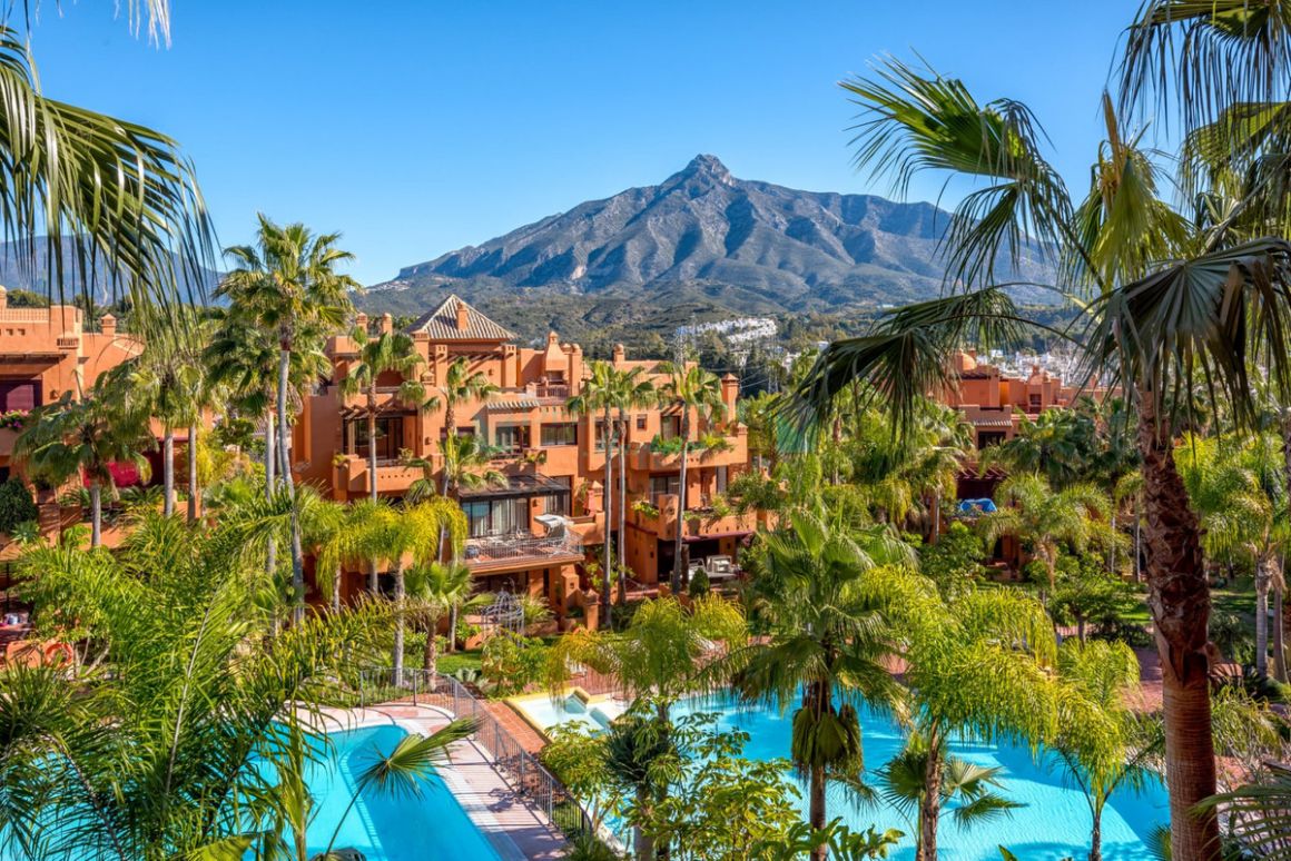 Apartment for sale in Nueva Andalucia