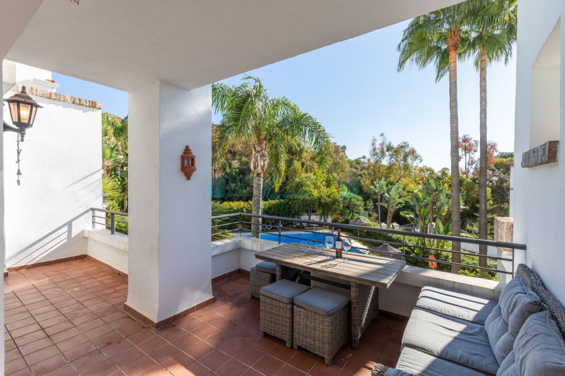 Apartment for sale in Los Arqueros, Benahavis