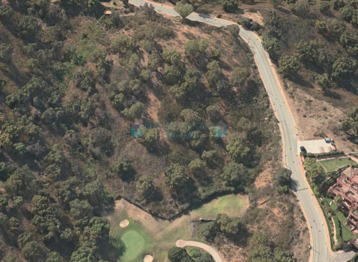 Residential Plot for sale in La Mairena, Marbella East