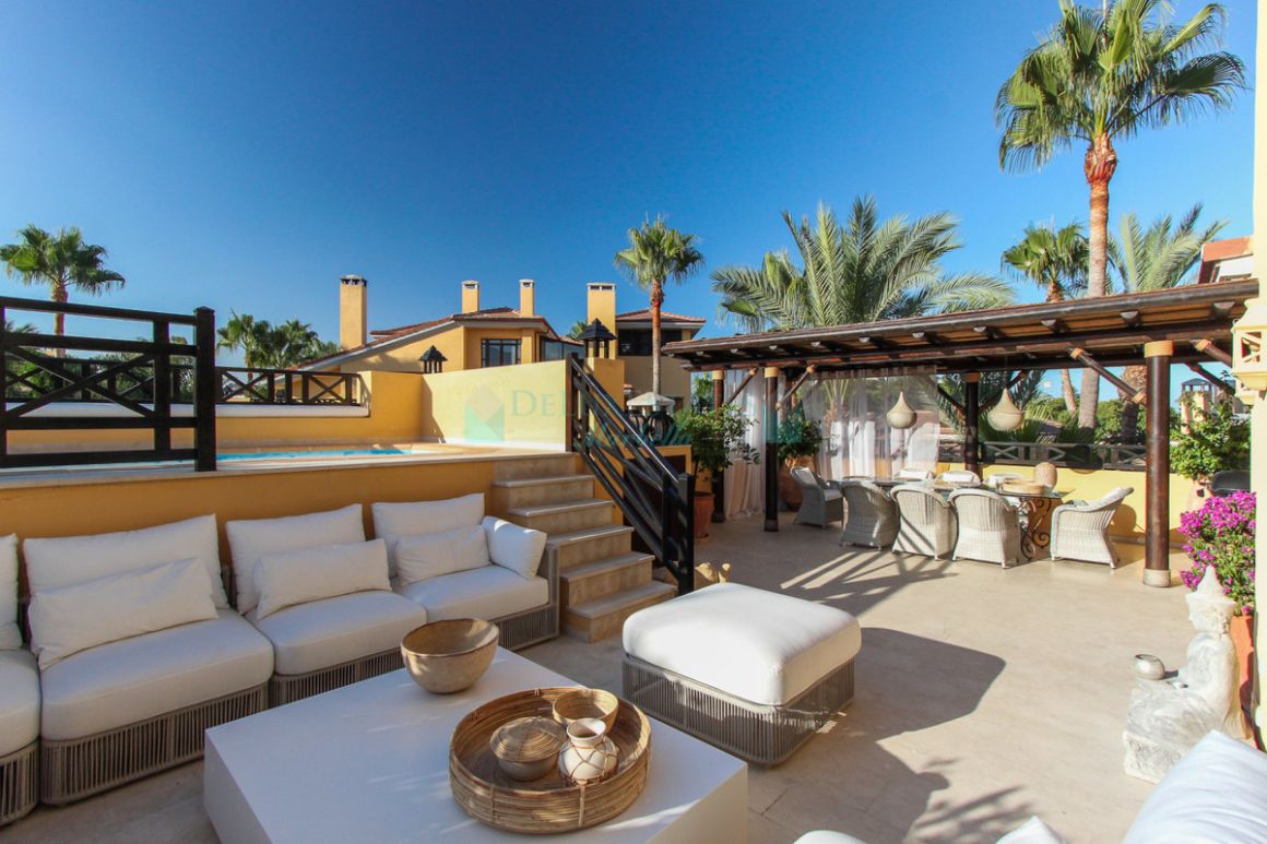 Penthouse for sale in Nueva Andalucia