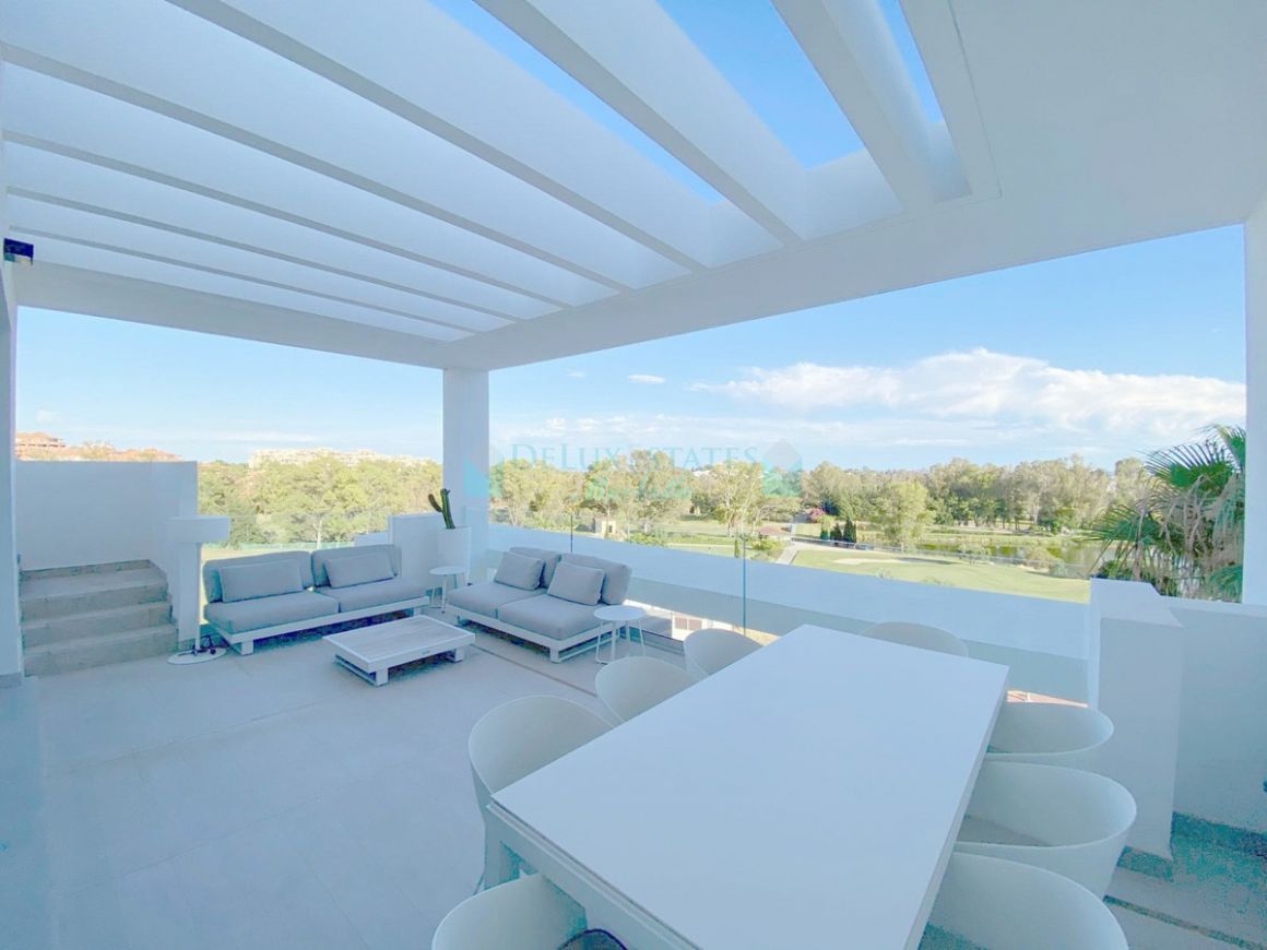 Penthouse for rent in Benahavis