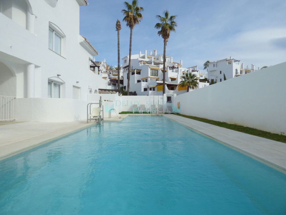 Ground Floor Apartment for sale in Nueva Andalucia