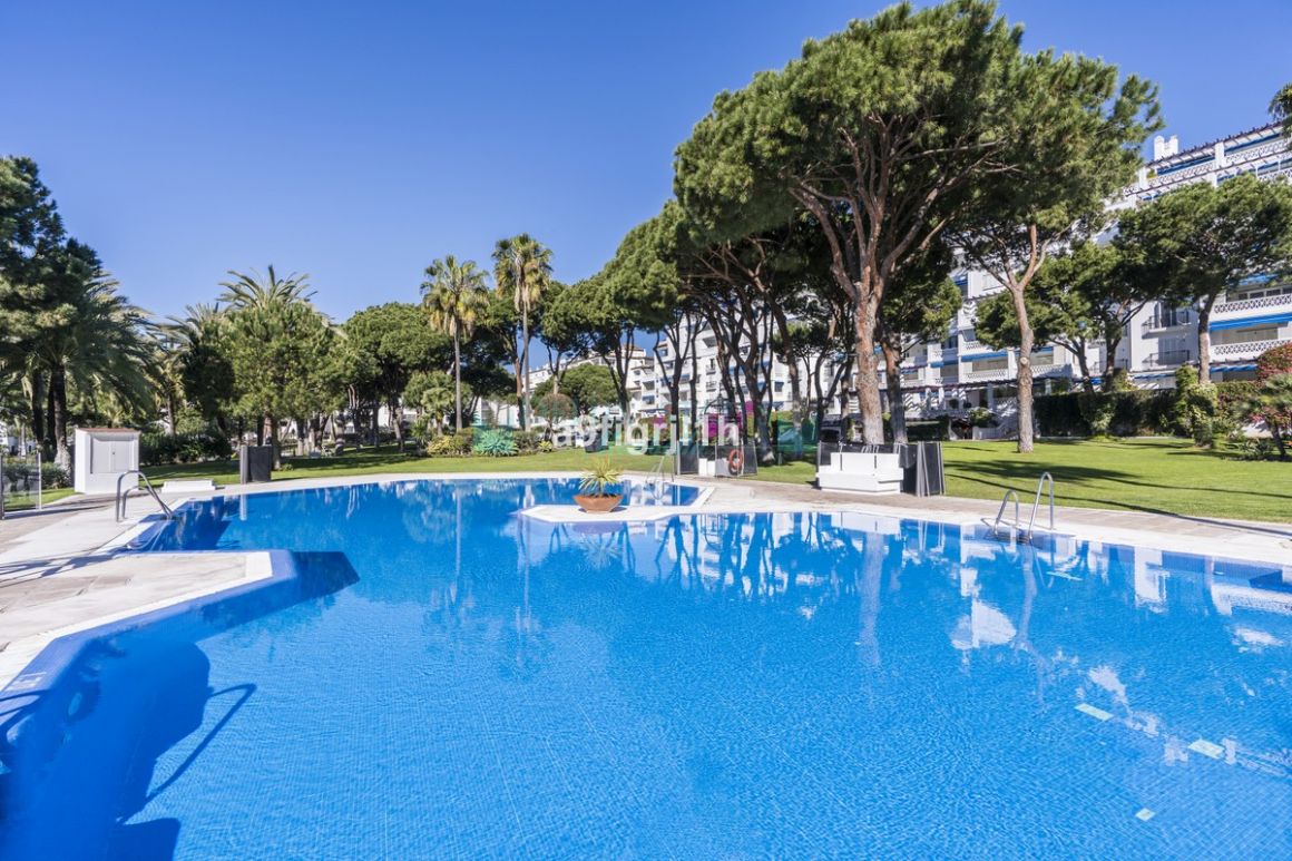 Apartment for sale in Marbella - Puerto Banus