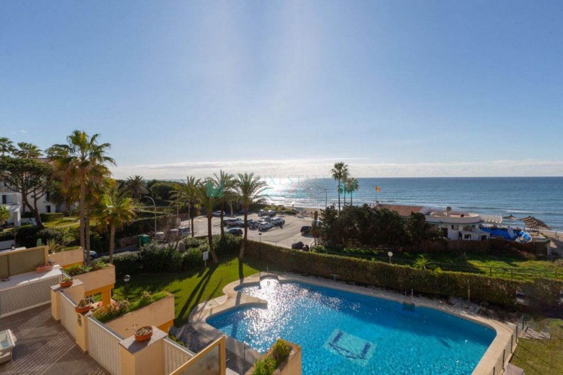 Apartment for rent in Elviria, Marbella East