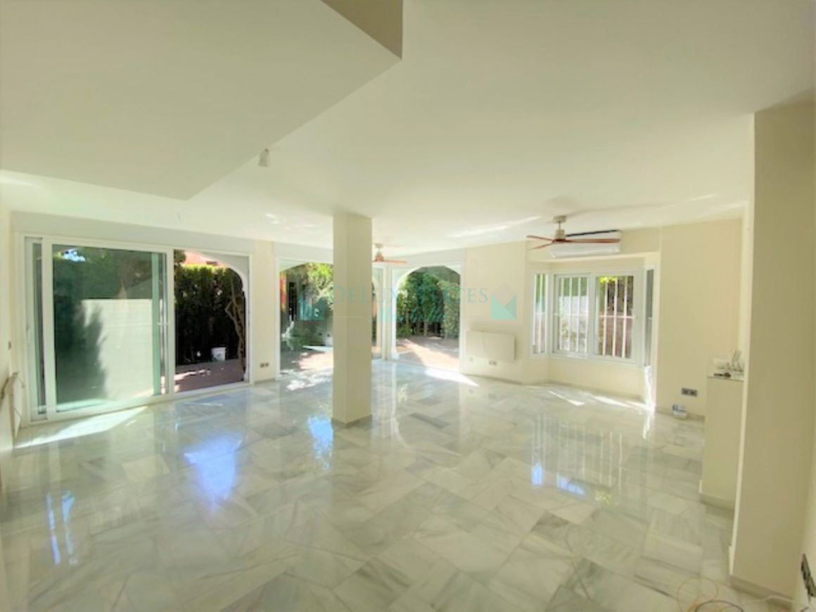 Semi Detached Villa for rent in Sierra Blanca, Marbella Golden Mile