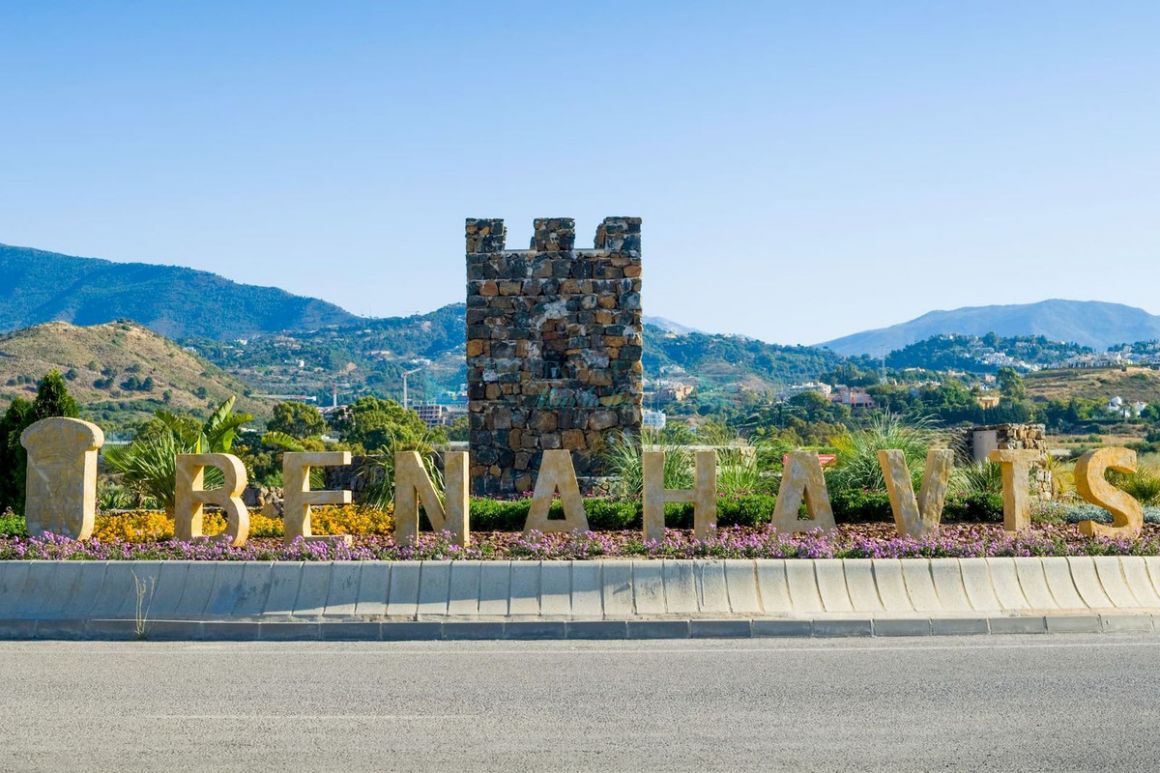 Ground Floor Apartment for sale in Benahavis