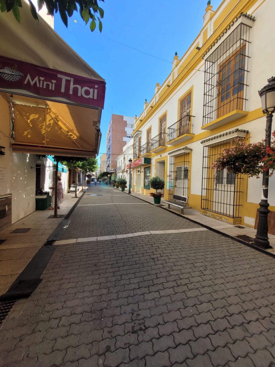 Office for sale in Estepona