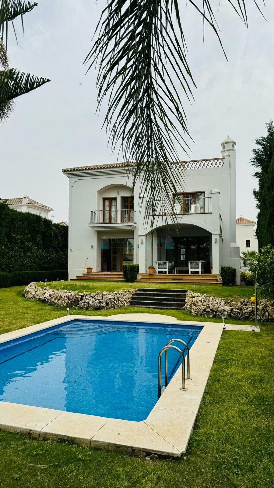 Villa en venta en  Selwo, Estepona