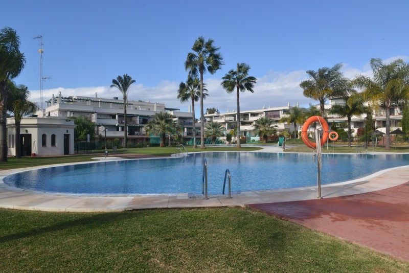 Ground Floor Apartment for sale in Nueva Andalucia