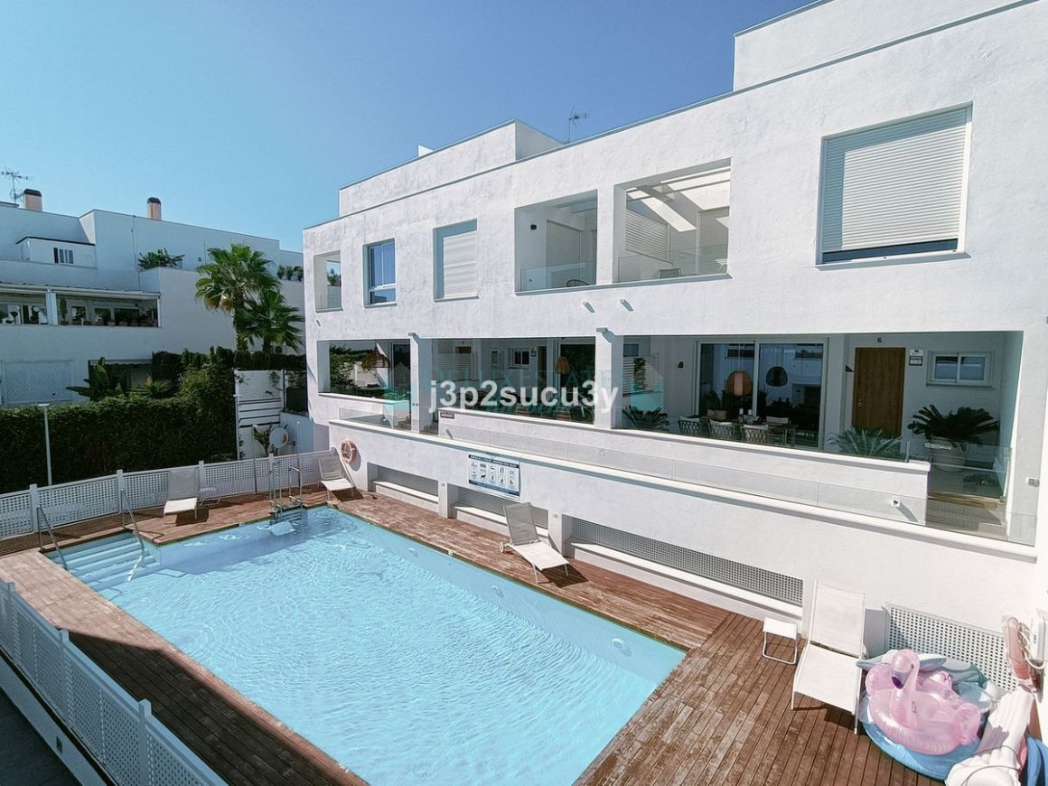 Villa Pareada en alquiler en Nueva Andalucia