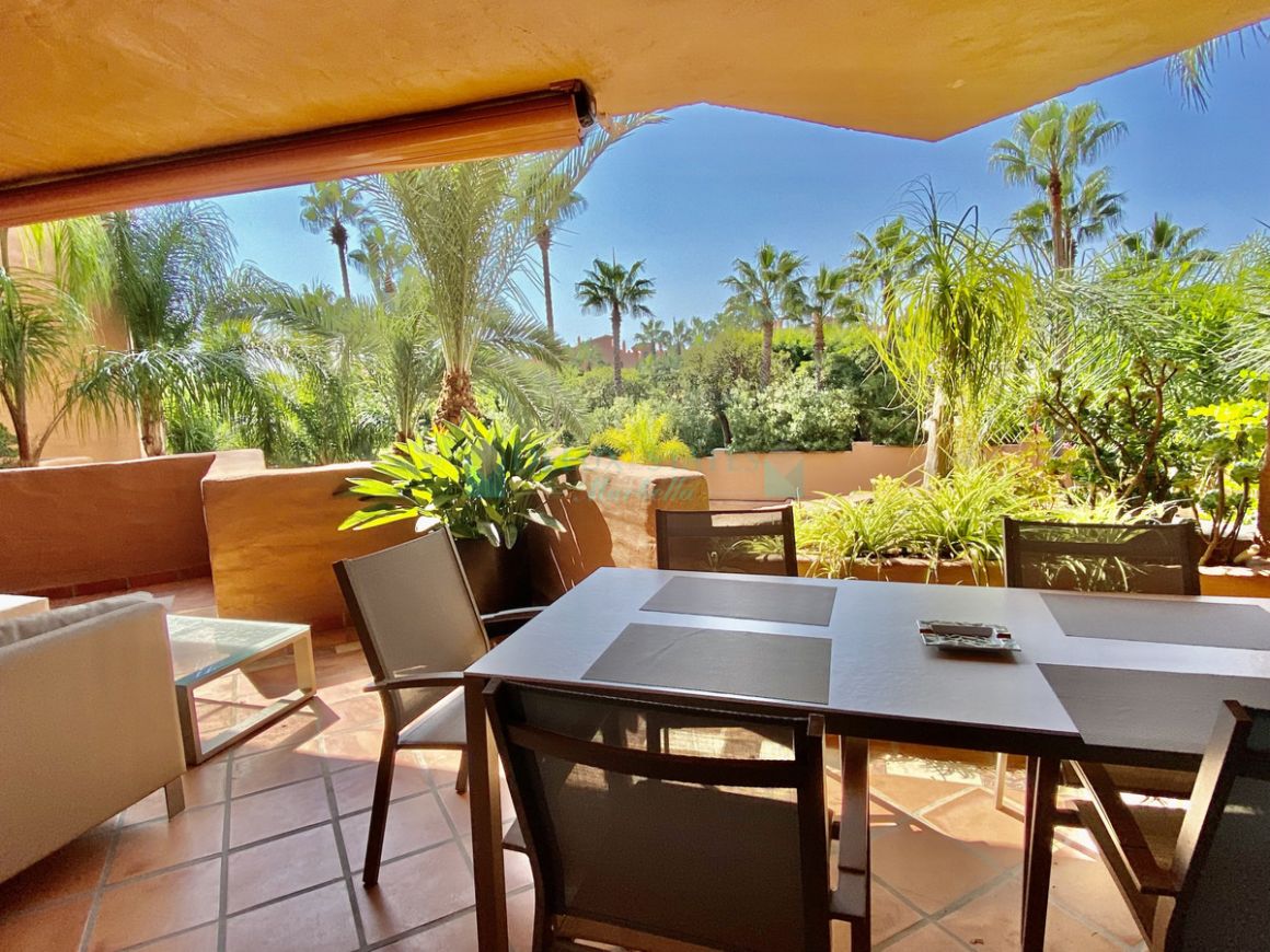 Apartment for sale in New Golden Mile, Estepona