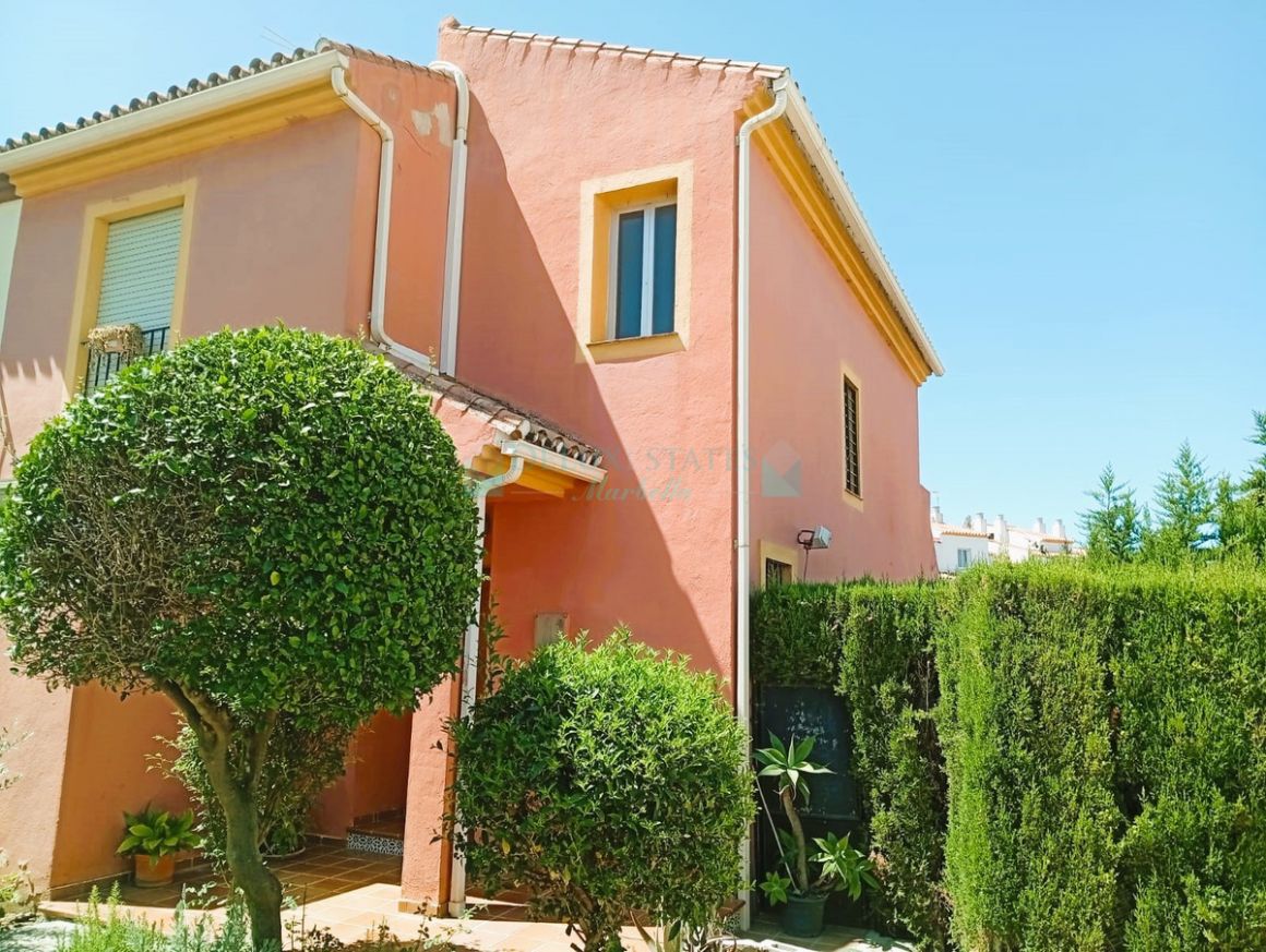 Semi Detached Villa for sale in Estepona