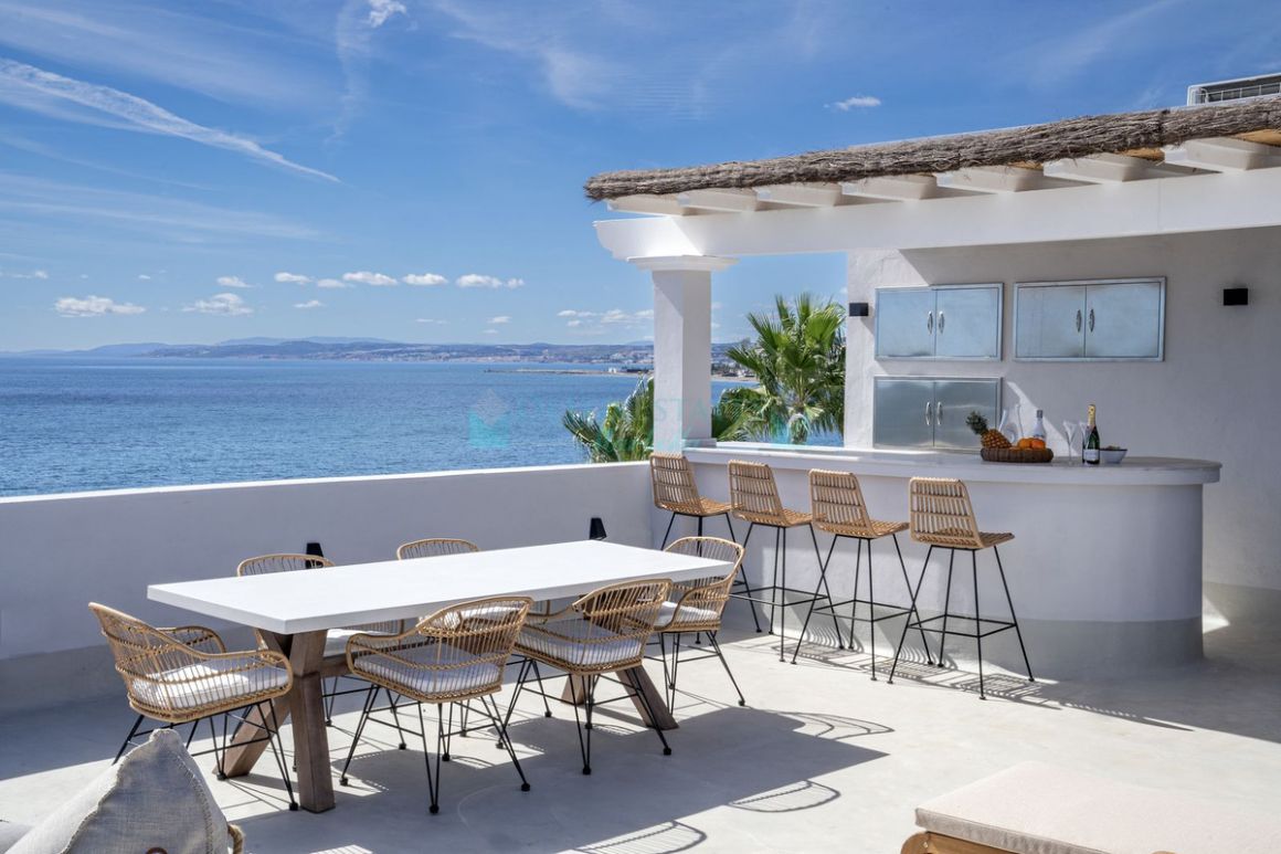 Penthouse for sale in Estepona