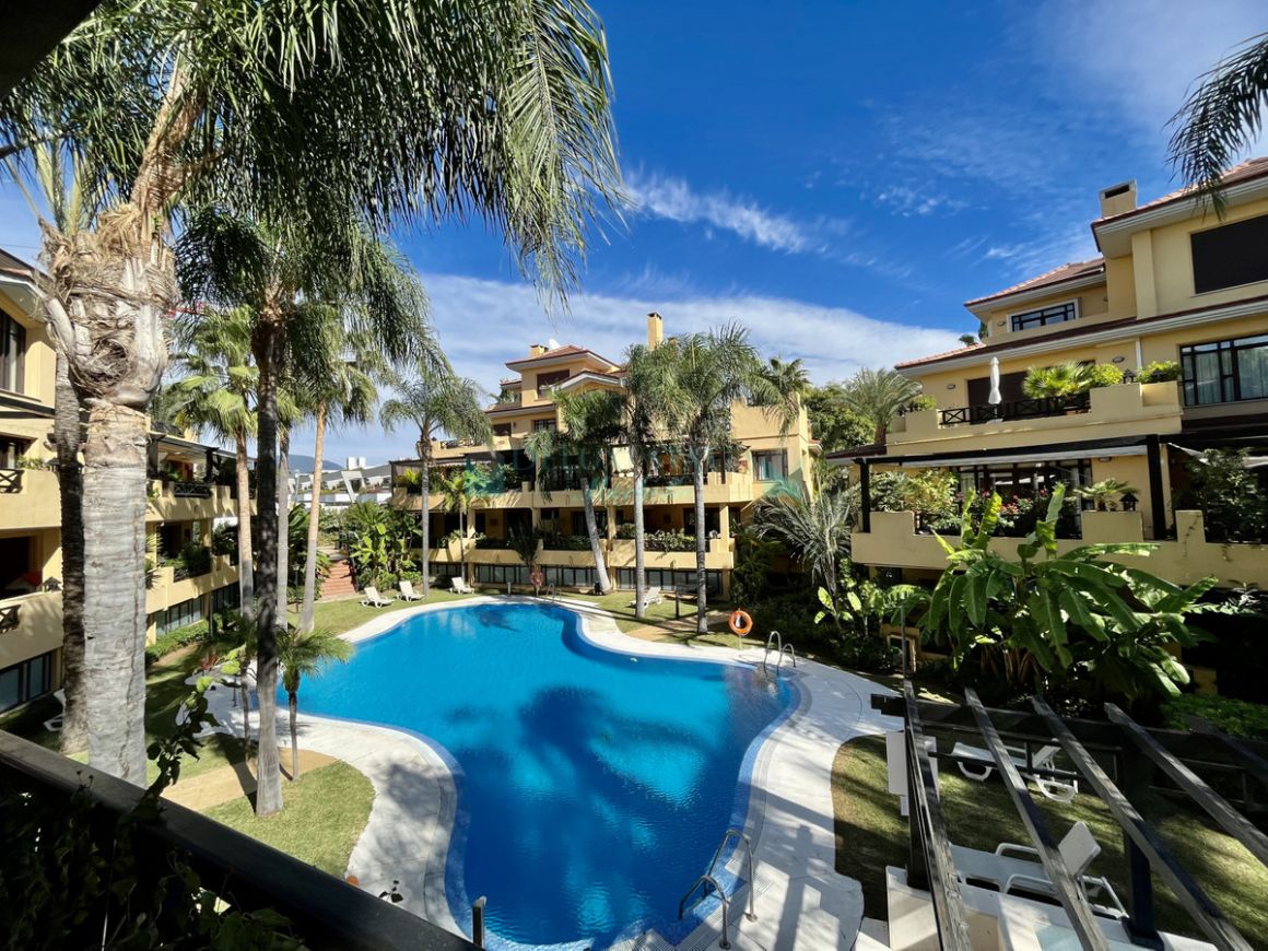 Apartment for rent in Marbella - Puerto Banus