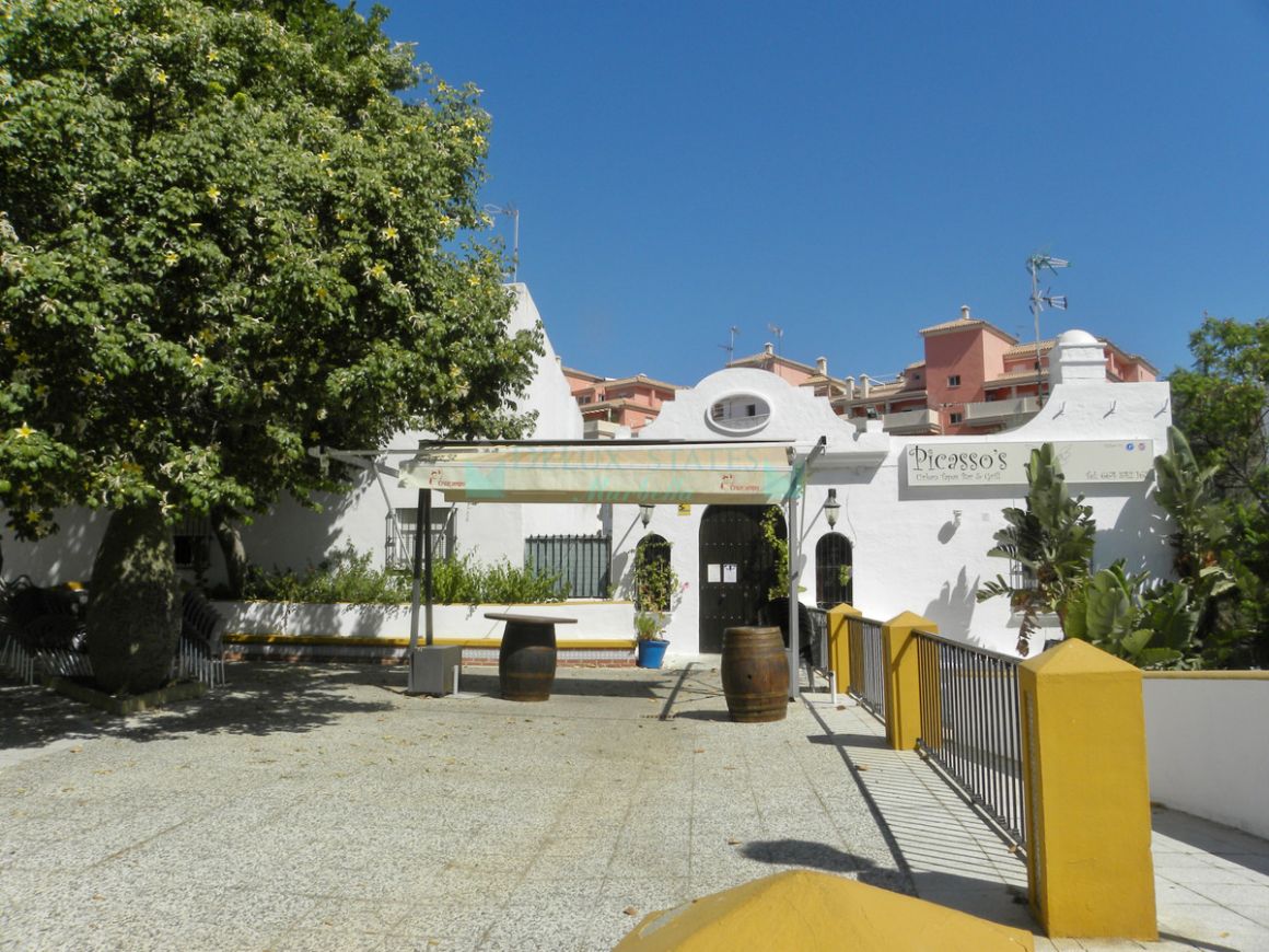 Restaurant for sale in Estepona
