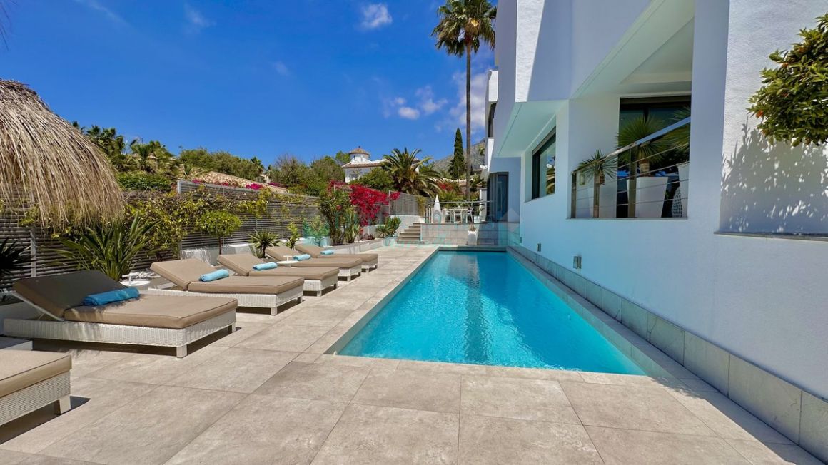 Villa en venta en  Nagüeles, Marbella Golden Mile