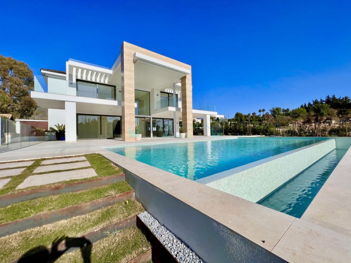 Villa for sale in Marbella Golden Mile