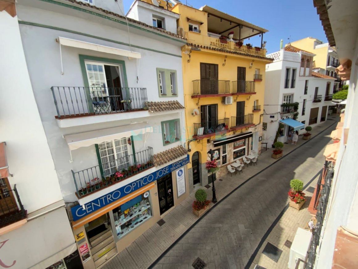 Town House for sale in Marbella