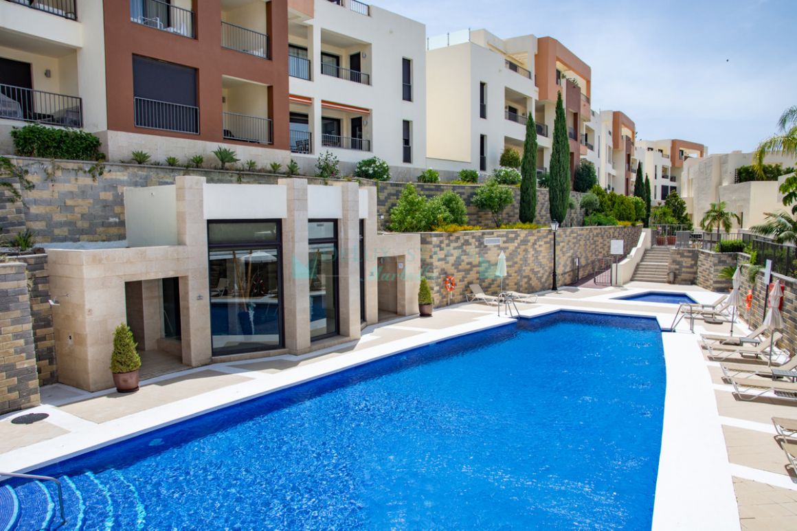 Penthouse for sale in Los Altos de los Monteros, Marbella East