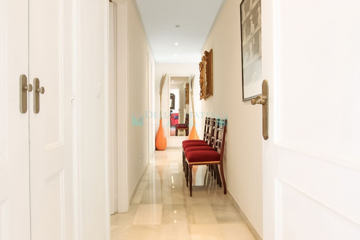 Penthouse for sale in Marbella - Puerto Banus